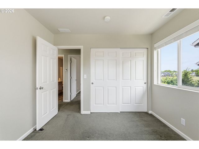 5475 CHARLES Way, Eugene, OR 97402