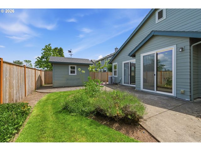 5475 CHARLES Way, Eugene, OR 97402