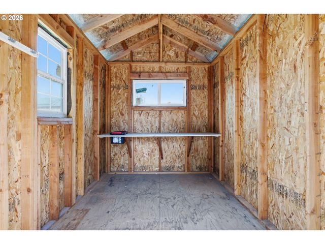 5475 CHARLES Way, Eugene, OR 97402