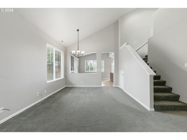 5475 CHARLES Way, Eugene, OR 97402