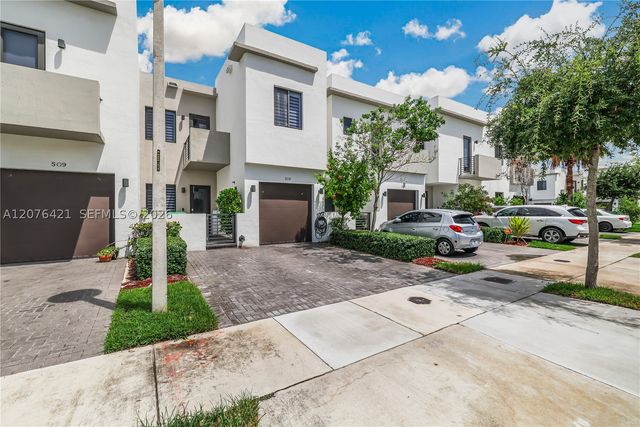 519 SW 91st Pl, Miami, FL 33174