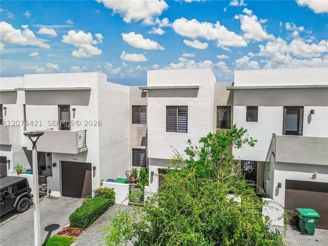 519 SW 91st Pl, Miami, FL 33174