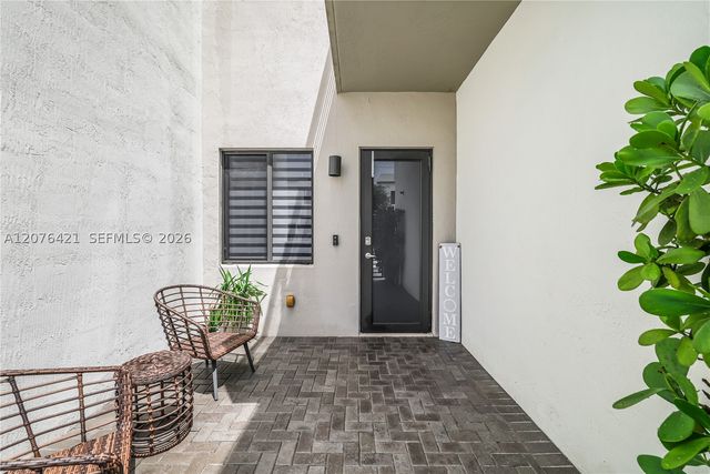 519 SW 91st Pl, Miami, FL 33174