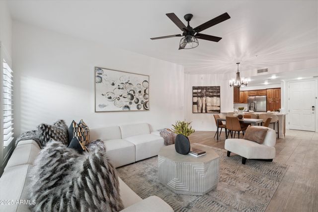 5450 E Deer Valley Drive Unit 1215, Phoenix, AZ 85054