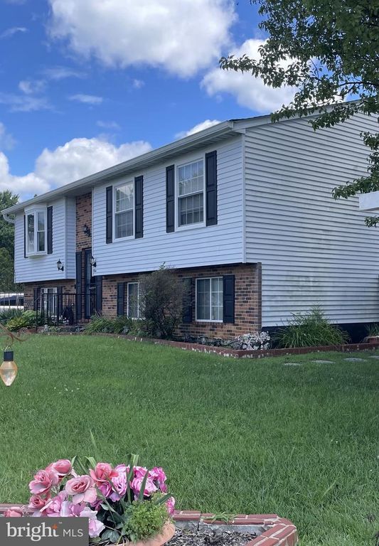 1 PEARLWOOD CT, Baltimore, MD 21234