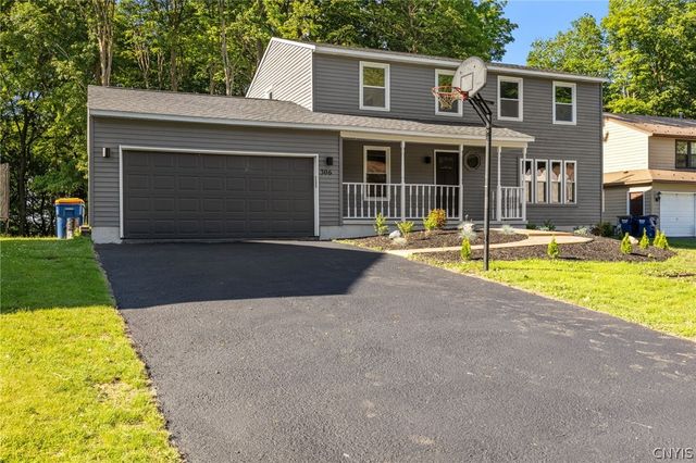 306 Emann Drive, Camillus, NY 13031