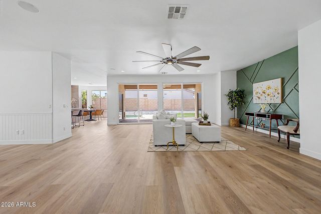 18082 N 167TH Drive, Surprise, AZ 85374