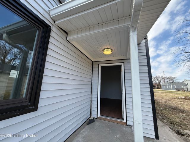 1460 S 11th St, Louisville, KY 40210