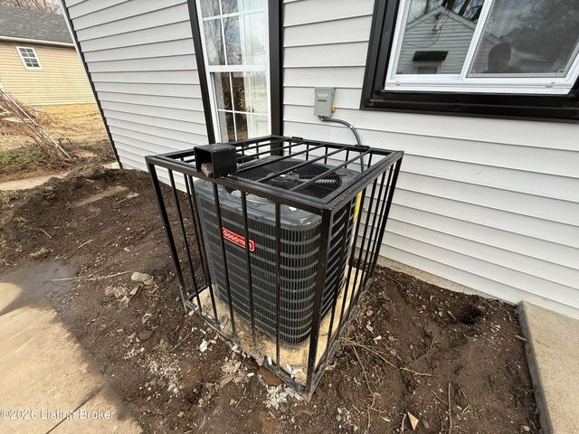 1460 S 11th St, Louisville, KY 40210