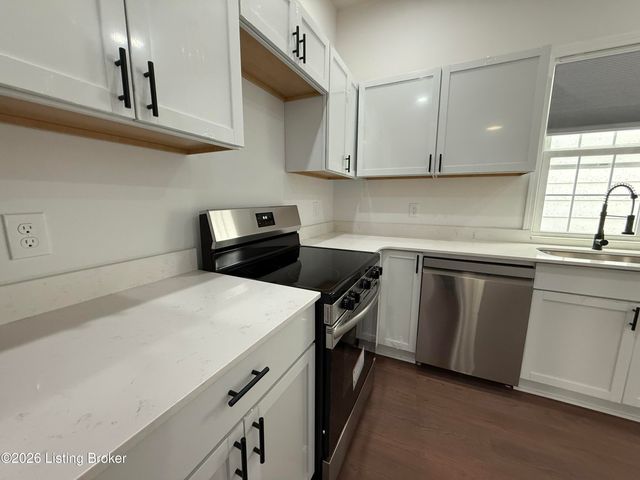 1460 S 11th St, Louisville, KY 40210