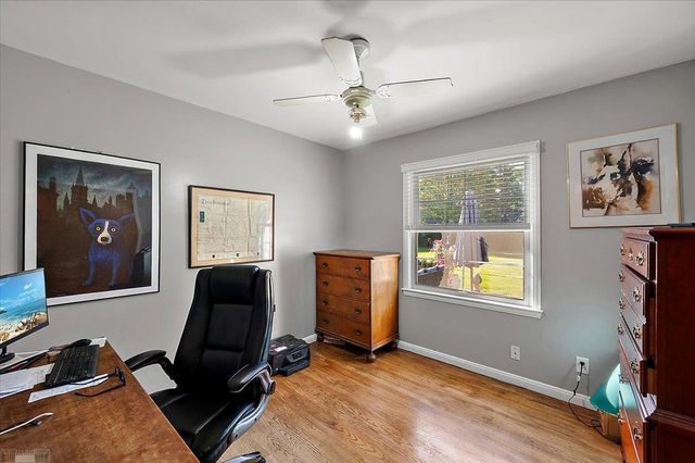 1111 S Renaud Road, Grosse Pointe Woods, MI 48236