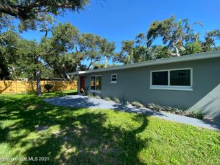 122 Cedar Avenue, Cocoa Beach, FL 32931