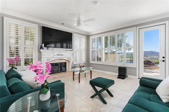 35 Hollyleaf, Aliso Viejo, CA 92656