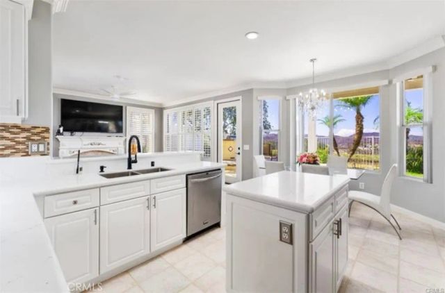 35 Hollyleaf, Aliso Viejo, CA 92656