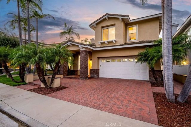 35 Hollyleaf, Aliso Viejo, CA 92656