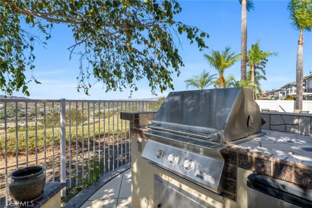 35 Hollyleaf, Aliso Viejo, CA 92656