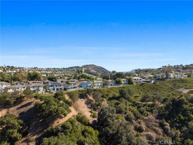 35 Hollyleaf, Aliso Viejo, CA 92656