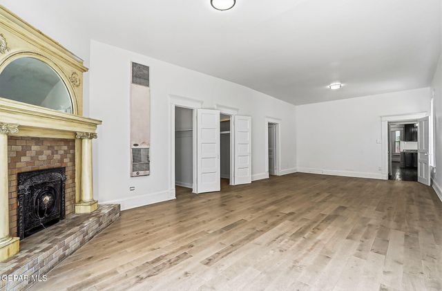 1207 N Kansas Street, El Paso, TX 79902