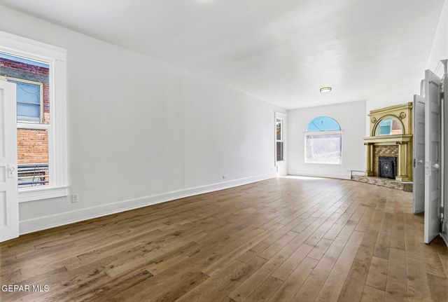 1207 N Kansas Street, El Paso, TX 79902