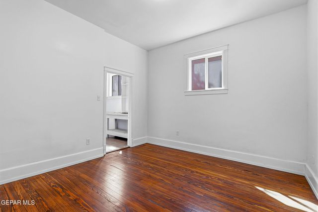 1207 N Kansas Street, El Paso, TX 79902
