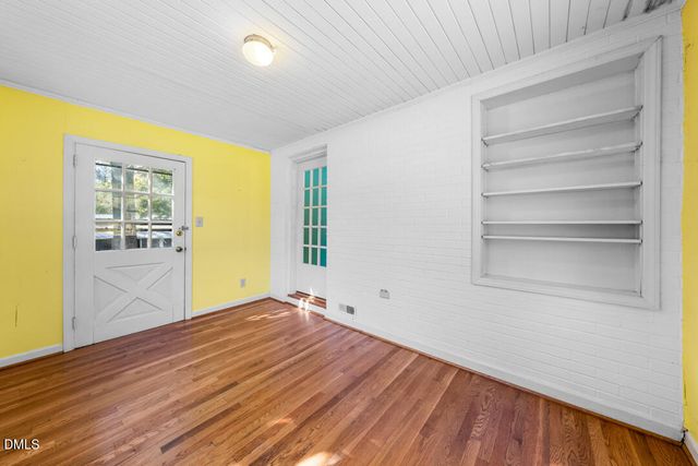 1203 Hillsborough Road, Chapel Hill, NC 27516