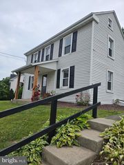 951 OLD SWEDE RD, Douglassville, PA 19518