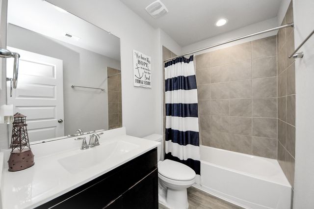 6806 Amber Cliff Lane, Richmond, TX 77469