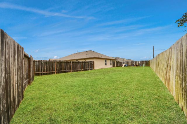 6806 Amber Cliff Lane, Richmond, TX 77469