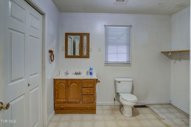 1820 Frank Roberts Road, Afton, TN 37616