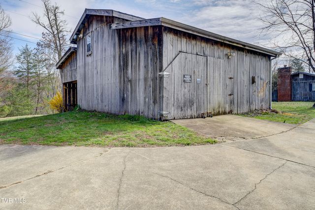 1820 Frank Roberts Road, Afton, TN 37616