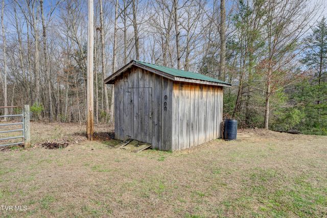 1820 Frank Roberts Road, Afton, TN 37616