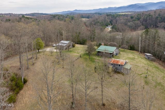 1820 Frank Roberts Road, Afton, TN 37616