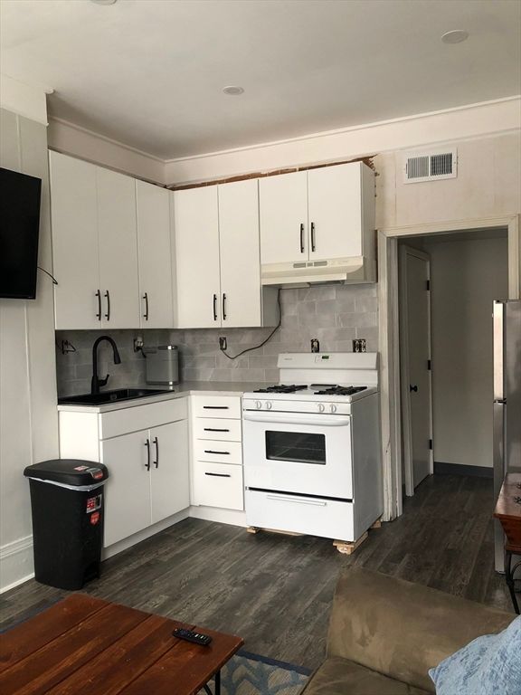 55 Coleman St 2, Boston, MA 02125