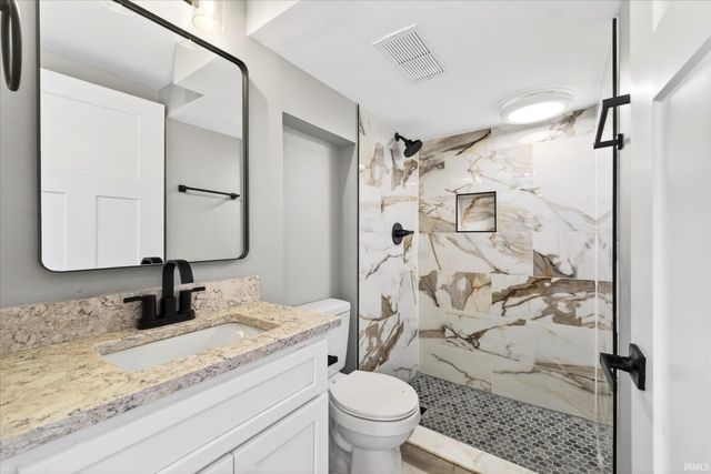 633 S Ravencrest Avenue, Bloomington, IN 47401