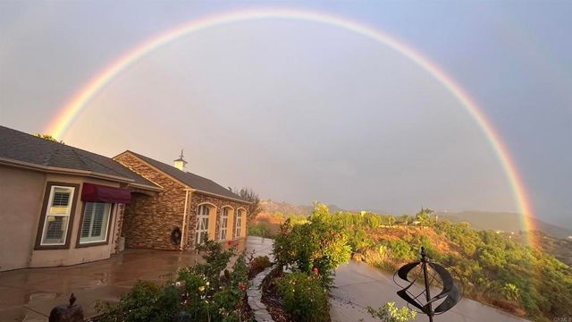 30419 Canyon Estates, Vista, CA 92084