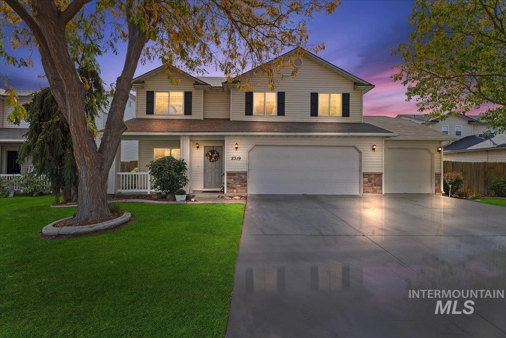 2319 W Lake Pointe Ct, Nampa, ID 83651 photo 2