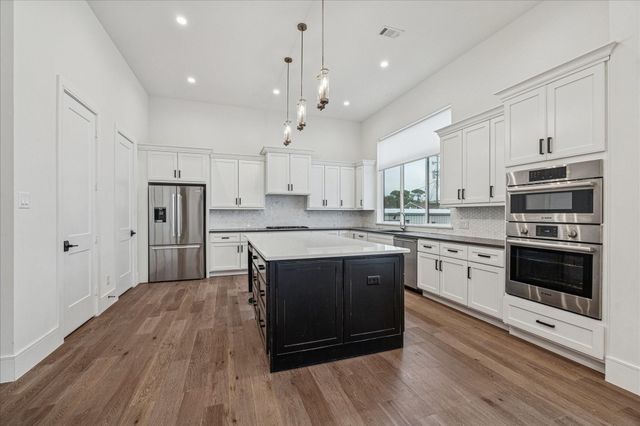 1659 Bingle Road, Houston, TX 77055