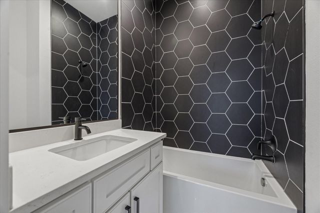 1659 Bingle Road, Houston, TX 77055