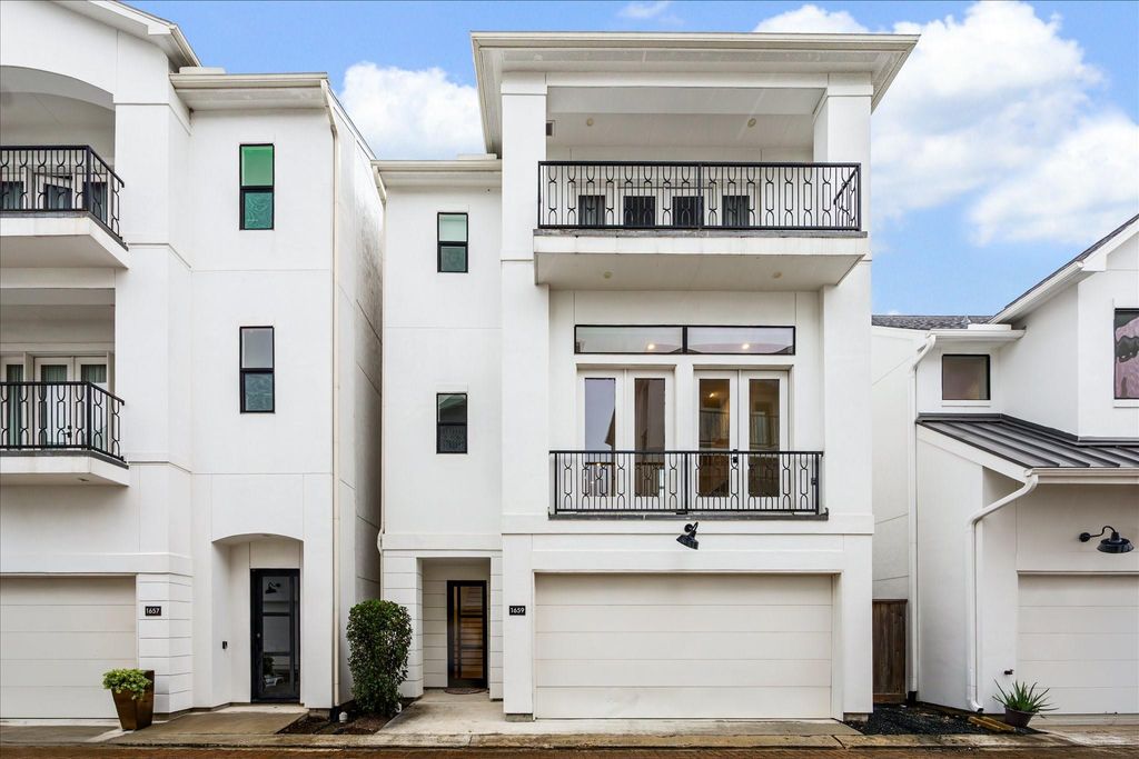 1659 Bingle Road, Houston, TX 77055