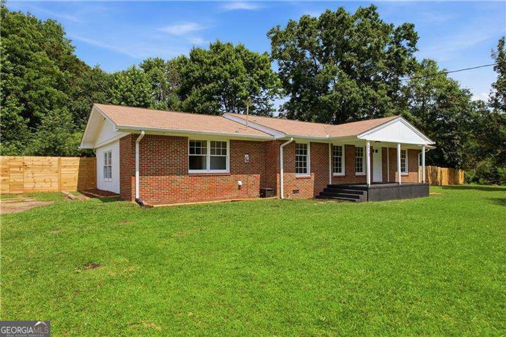 213 Wilbanks Circle, Dallas, GA 30132