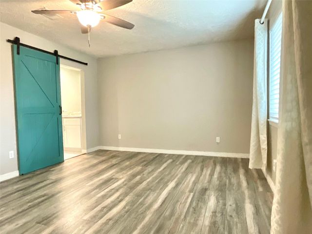518 Barrow Downs Way, Houston, TX 77034