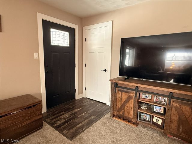 7184 State Route 43, Bergholz, OH 43908