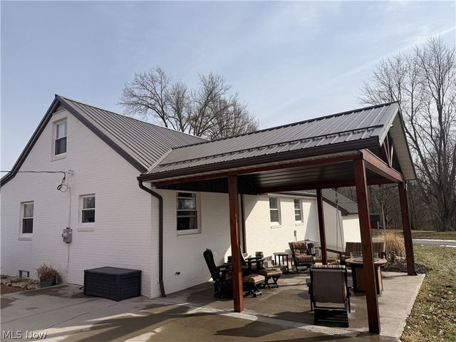 7184 State Route 43, Bergholz, OH 43908