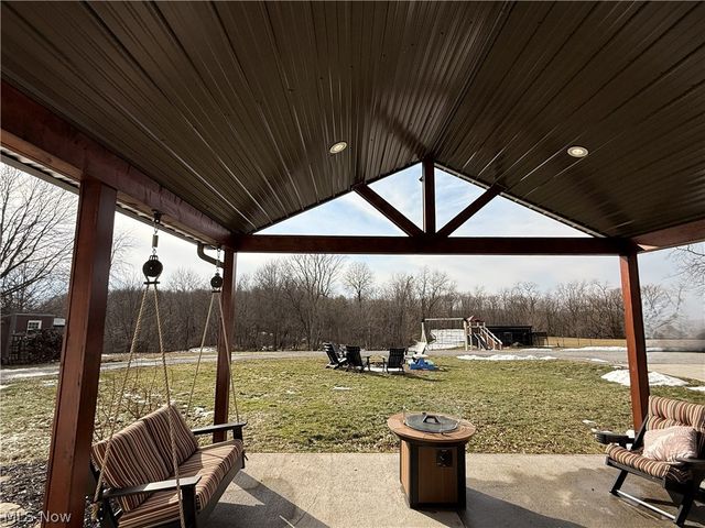 7184 State Route 43, Bergholz, OH 43908