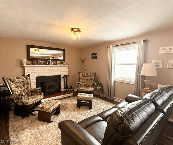 7184 State Route 43, Bergholz, OH 43908