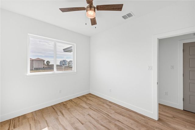 7538 La Concha Blvd, Port Aransas, TX 78373