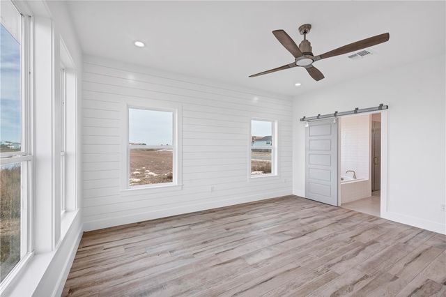 7538 La Concha Blvd, Port Aransas, TX 78373