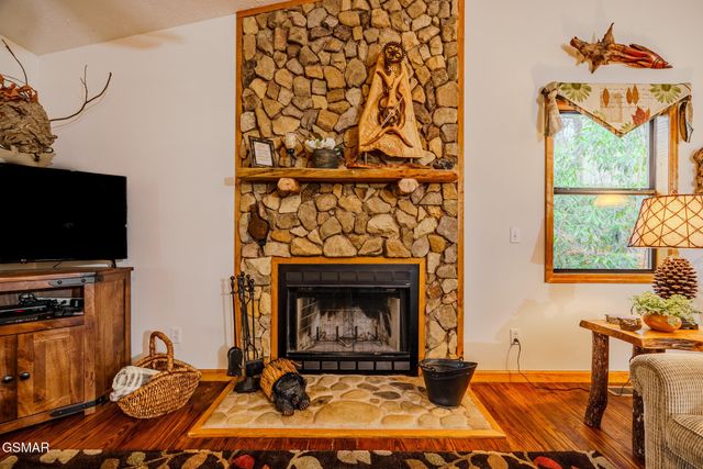 3386 Rocky Ridge Road, Cosby, TN 37722