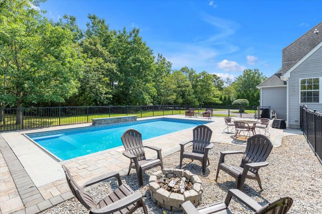 723 Doctors Path Estates, Riverhead, NY 11901