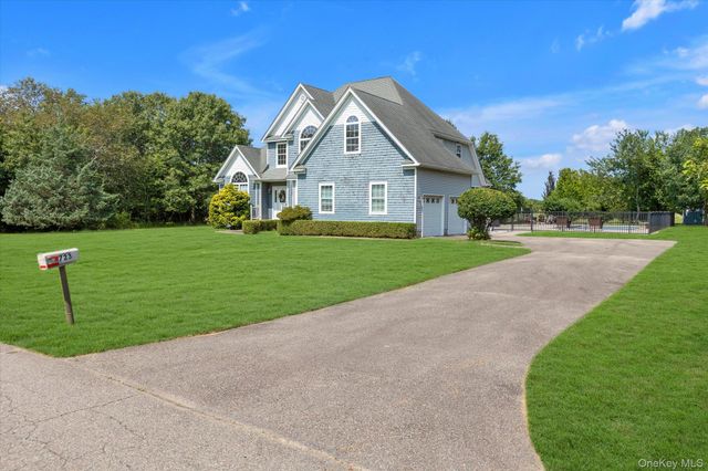 723 Doctors Path Estates, Riverhead, NY 11901